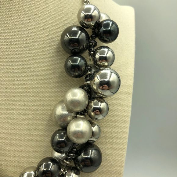 RETRO Silver Tone & Dark Grey Faux Pearl Charm Bead Necklace Festival Party - Picture 13 of 15